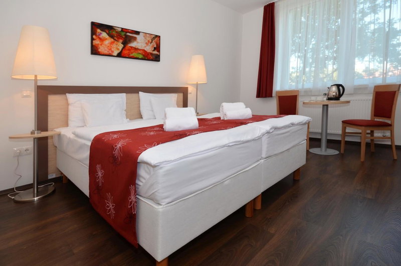 Hotel Opal Superior - Adults Only, Gyöngyös, Hungary
