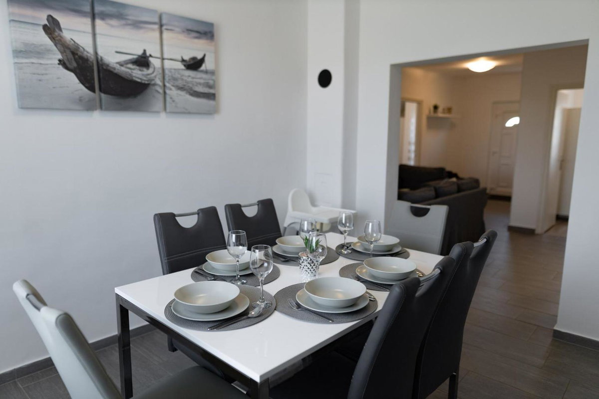 Hotel · Olivér 22 Apartman, Fonyód
