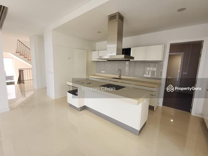 Apartment for rent in Su-ngai Kolok, Malaysia · Emerald Bay @ Puteri Harbour · 6 rooms, 7 baths