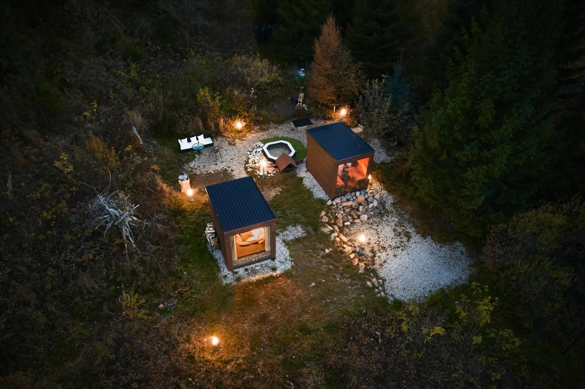 Hotel · Škandinávske domčeky-lesná sauna a ubytovanie, Spišské Bystré