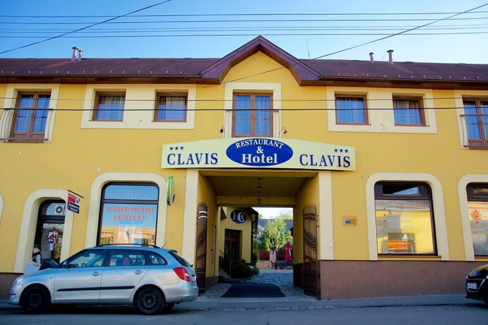 Hotel · Hotel Clavis, Lučenec