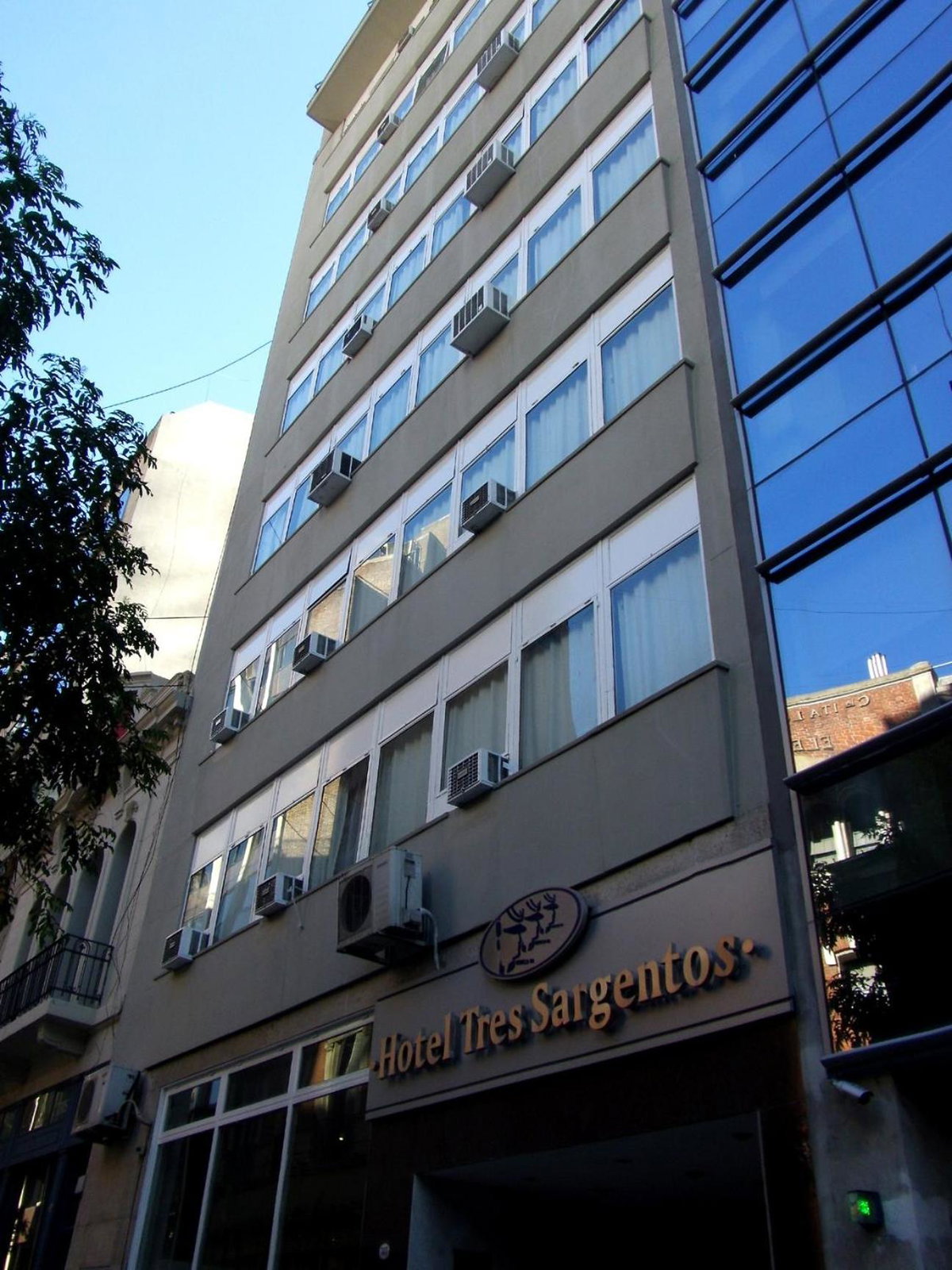 Hotel Tres Sargentos, Argentina