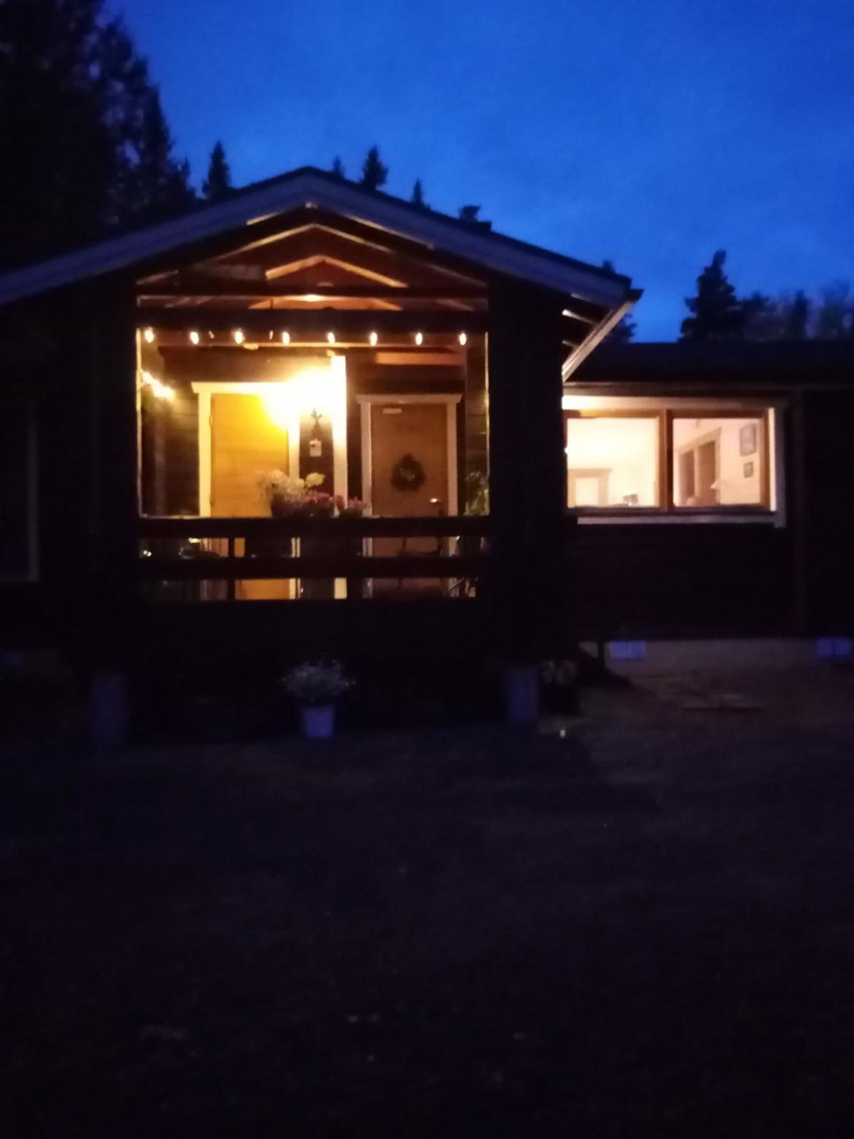 Hotel · Paritalomökki Lomariihi 10, Muurame