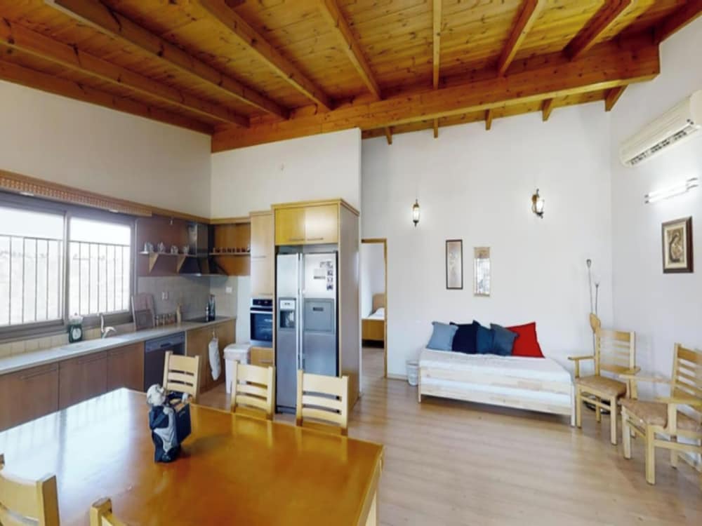 Hotel · Cozy Wood Apartment With Great View to Nazareth, Nazareth