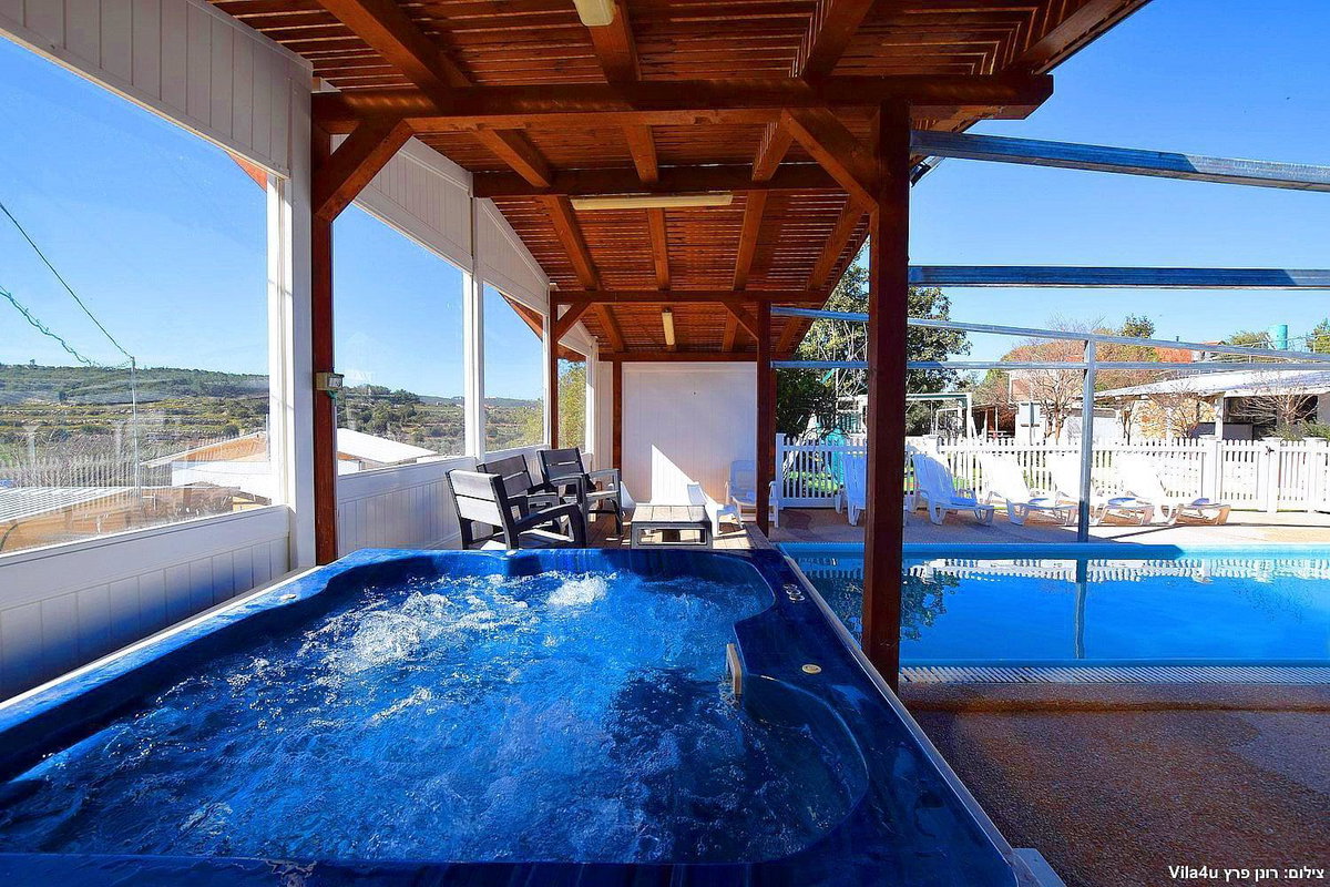 Hotel · פלאז'ה בוטיק, Peqi‘in H̱adasha