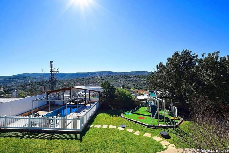 פלאז'ה בוטיק, Peqi‘in H̱adasha, Israel