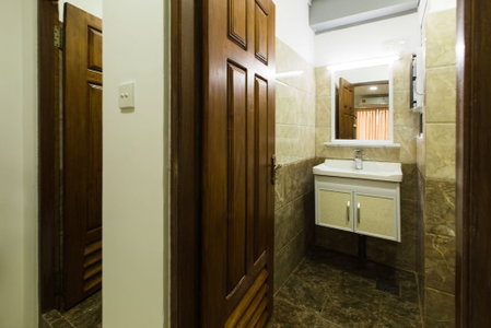 Metro Port City Hotel, Colombo, Sri Lanka