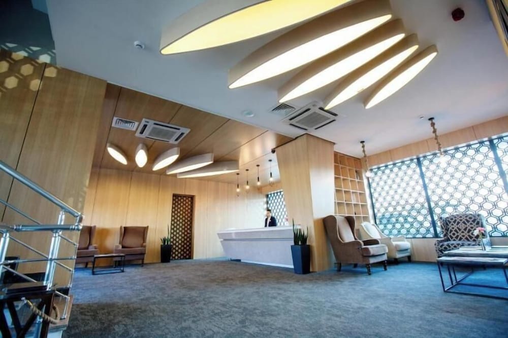 Hôtel · Cruise Hotel, Tbilisi