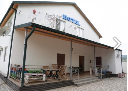 Laguna House next to Pool at Bazaleti Lake, Bazalet'i, Georgia