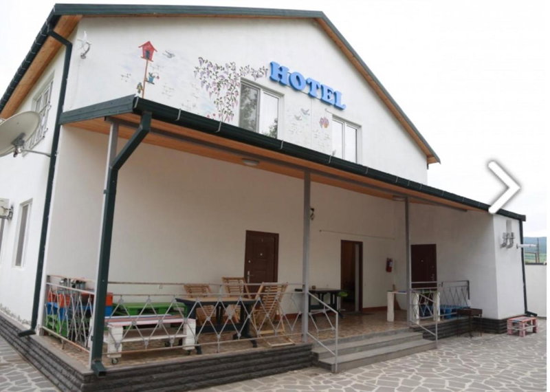 Laguna House next to Pool at Bazaleti Lake, Bazalet'i, Georgia