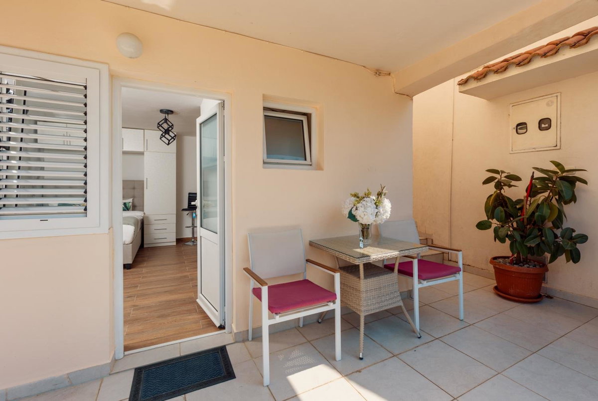 Kotor Sunrise Apartments, Montenegro
