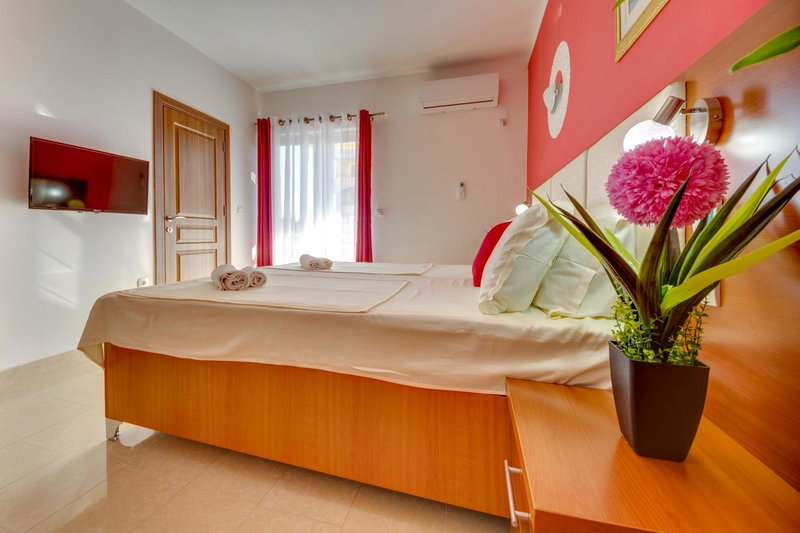 Aparthotel Villa Primafila, Ulcinj, Montenegro