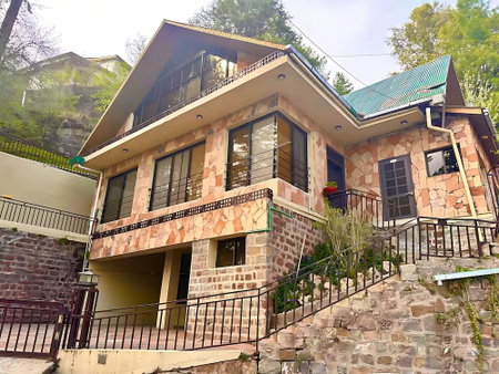Pasha Nova, Murree, Pakistan