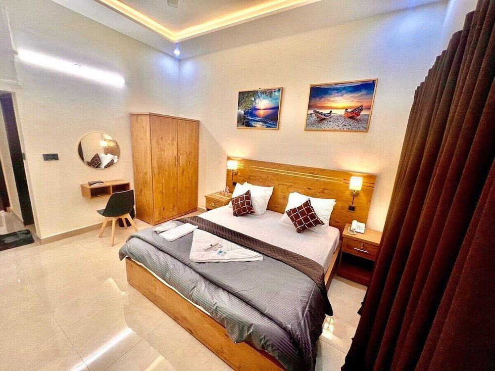BNB Royal Galaxy Family Hotel, Pakistan