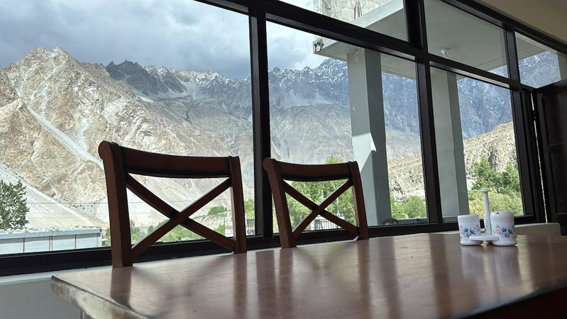 Danatum Passu, Pasu, Pakistán