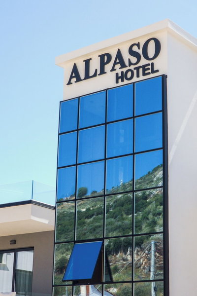 Alpaso Hotel, Sarande, Албания