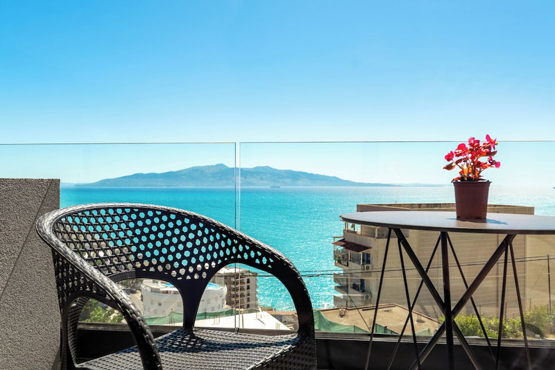 Alpaso Hotel, Sarande, Албания