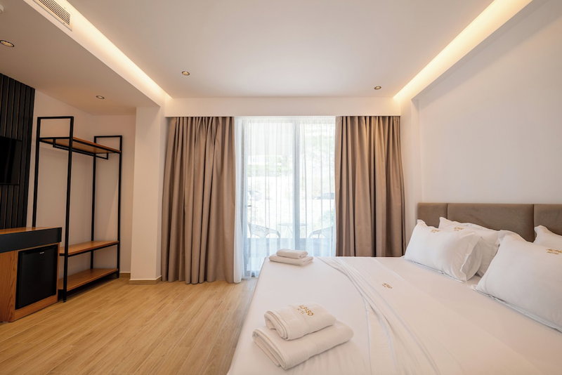 Alpaso Hotel, Sarande, Албания
