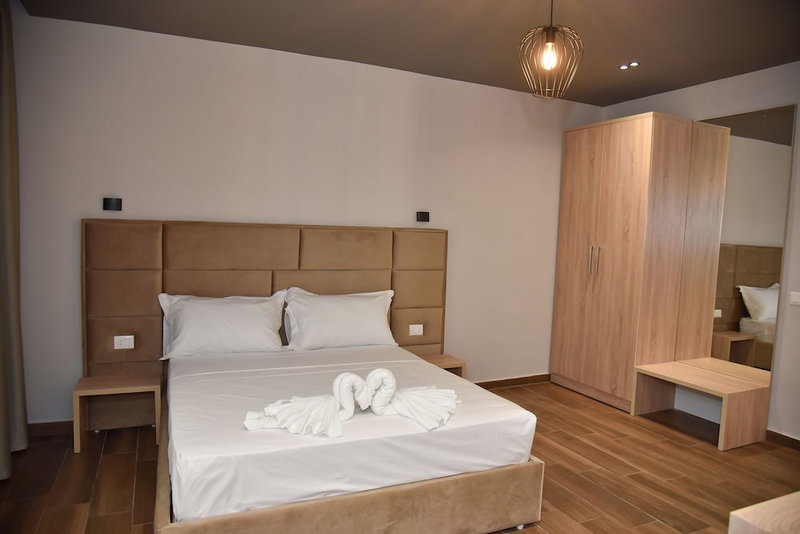 Dolanit Hotels Lubjana, Durrës, Албания