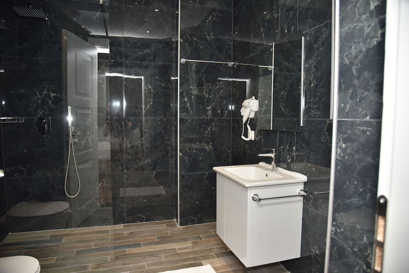 Dolanit Hotels Lubjana, Durrës, Албания