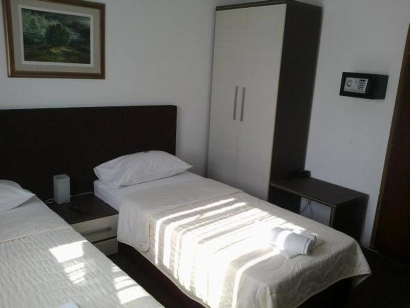 Gros Hotel - Leskovac, Leskovac, Serbie