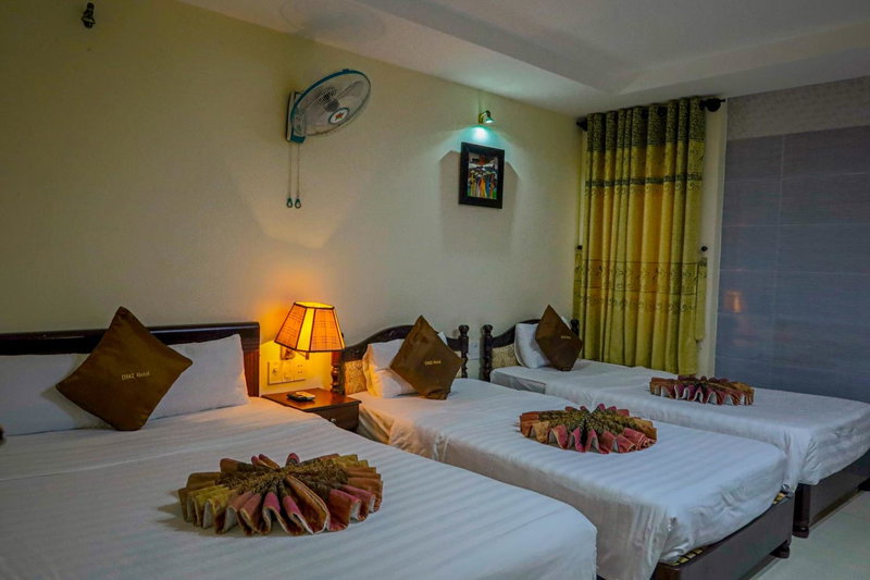 DMZ Hotel ,Central Hue ,Near Perfume River, Hue, Việt Nam