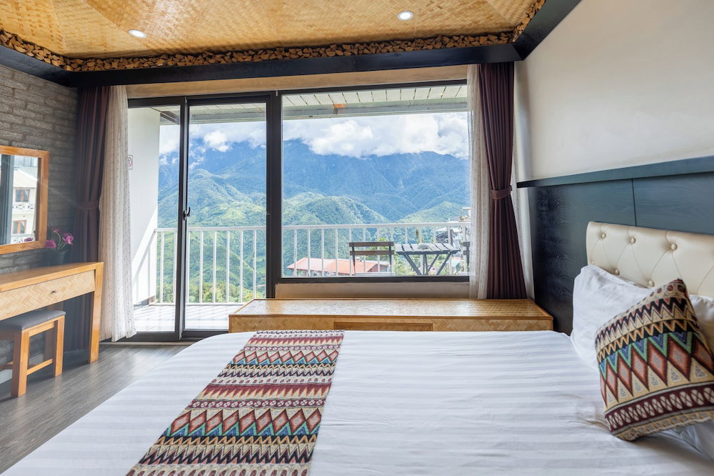 Phuong Nam Mountain View Hotel, Viêt Nam
