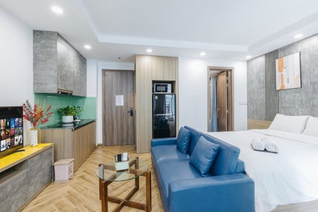 Westlake Emerald Suites, Hanoi, Vietnam