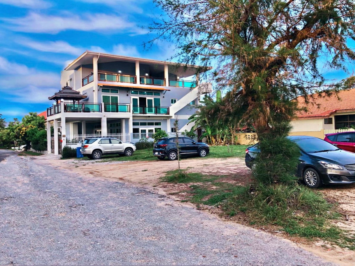 PrivateRayong, Thailand