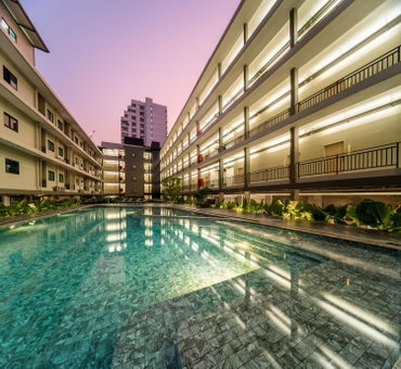 College Haus Rangnam, Bangkok, Thailand