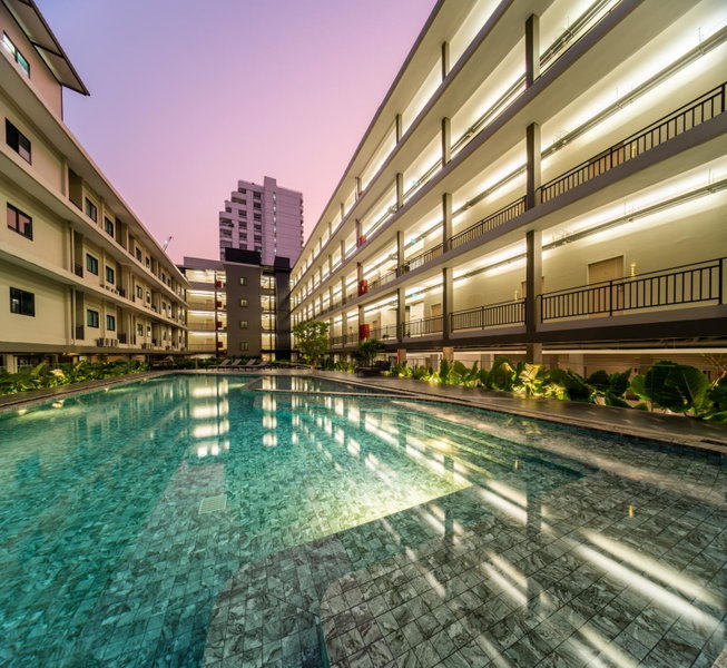 College Haus Rangnam, Bangkok, Thailand