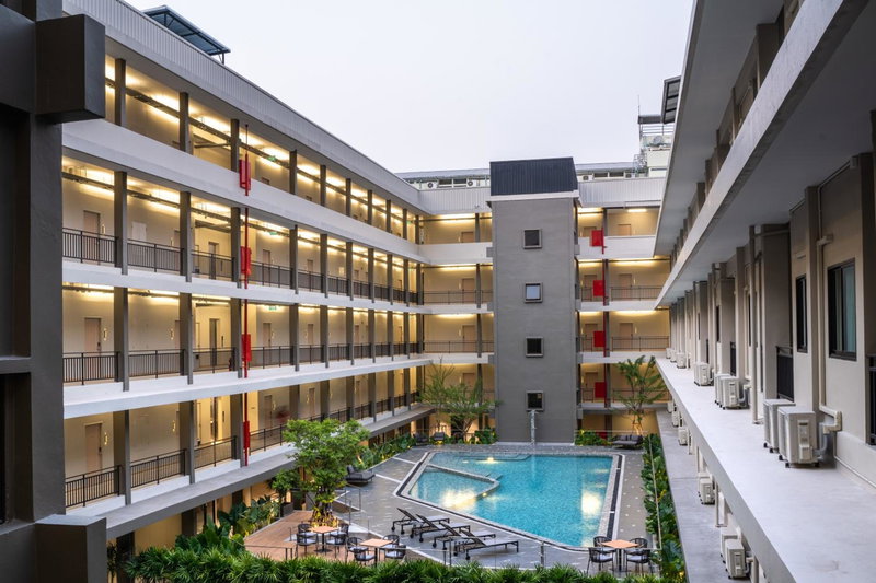 College Haus Rangnam, Bangkok, Thailand