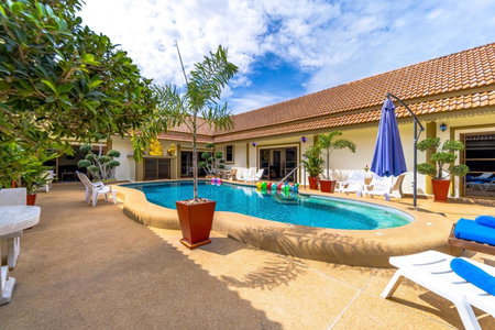 Siam Court Hotel and Resort, Bang Sare, Thailand