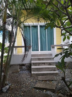 Charlie's Bungalows, Ko Si Chang, Tailandia