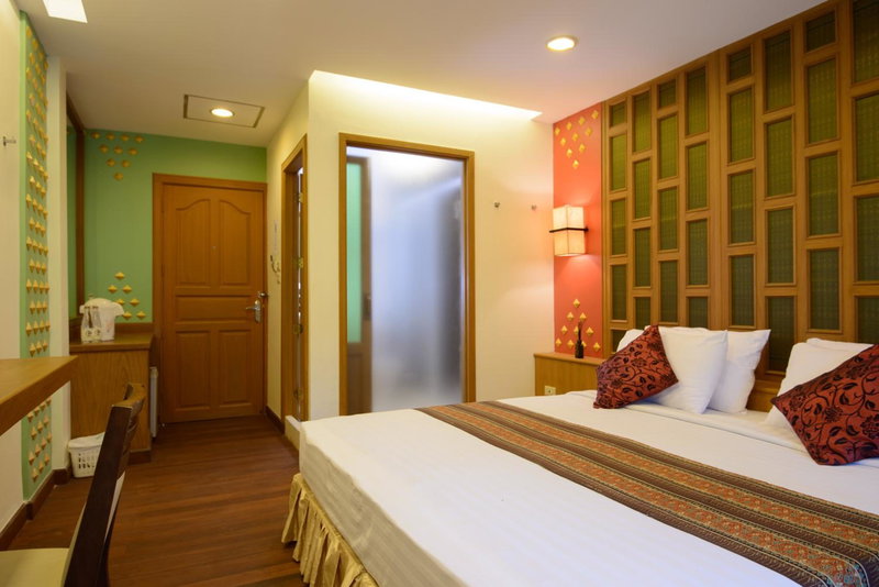 Golden House BTS Chidlom Bangkok, Bangkok, ประเทศไทย