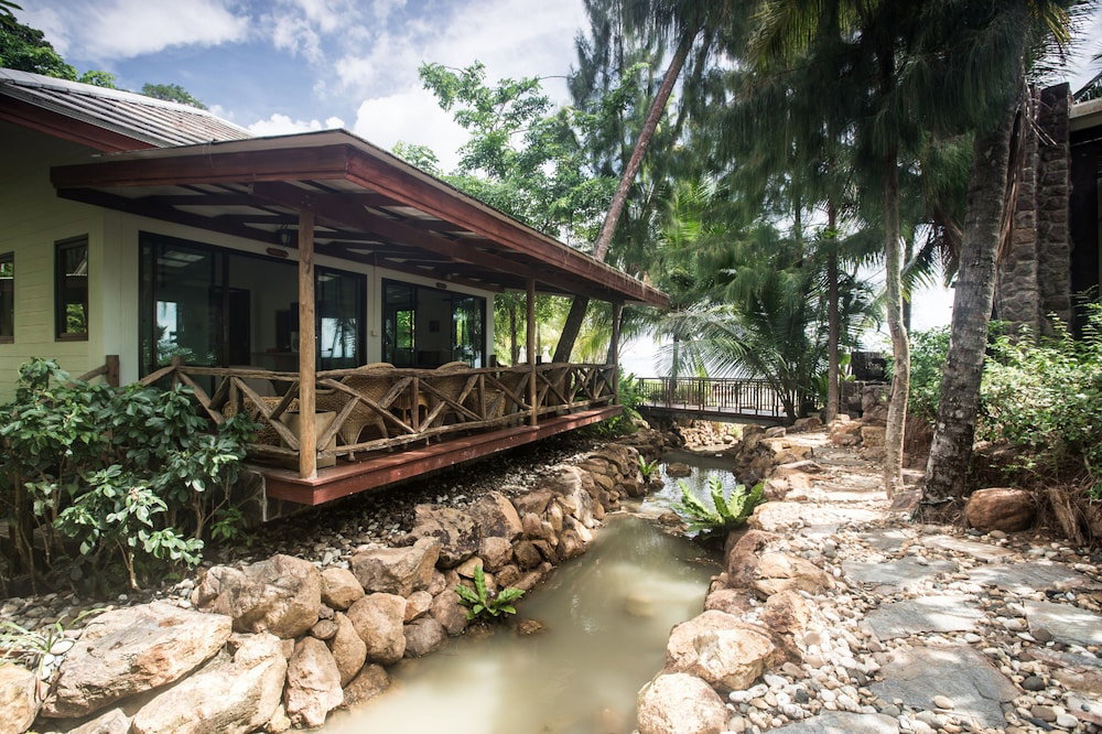 Na Tara Resort, ประเทศไทย