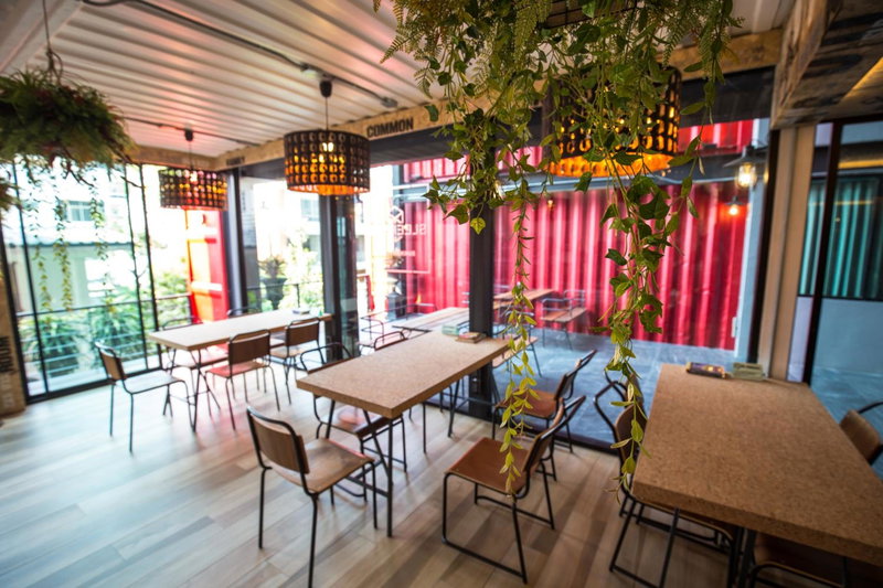 Sleep Box Hotel Sukhumvit 22, Бангкок, Таиланд