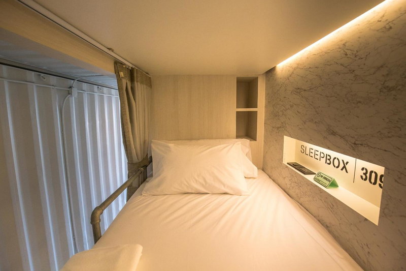 Sleep Box Hotel Sukhumvit 22, Бангкок, Таиланд