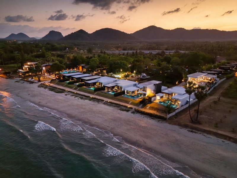 Sunshine Paradise Resort, Ban Krut, Thailand
