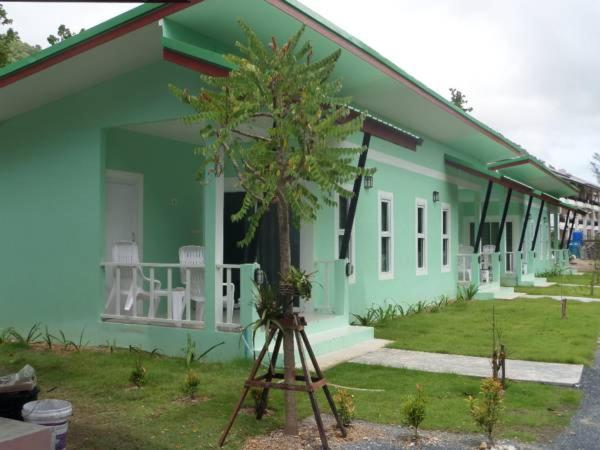 Hotel · Lanta Triple Novel, Ko Lanta