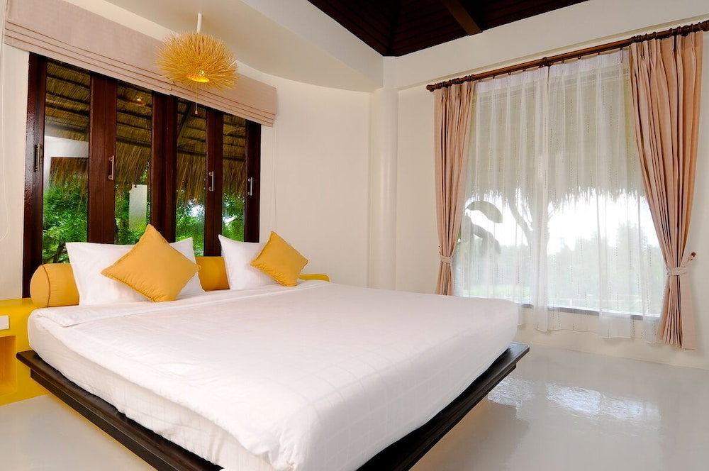 Отель · Warasin Resort, Саттахип