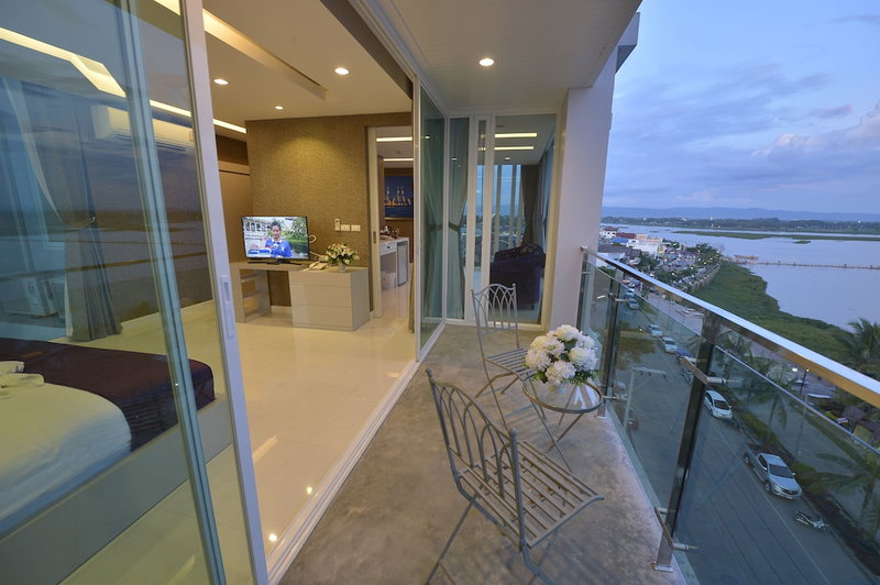Phuglong Hotel, Phayao, Thailand