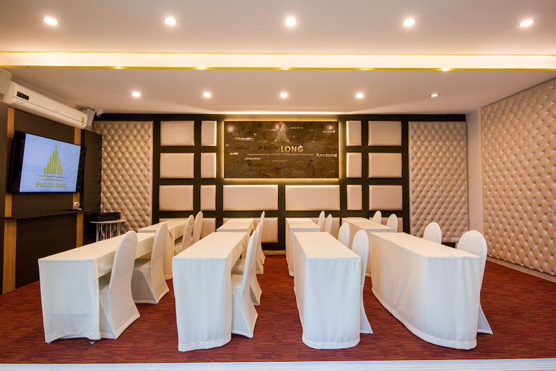 Phuglong Hotel, Phayao, Thailand