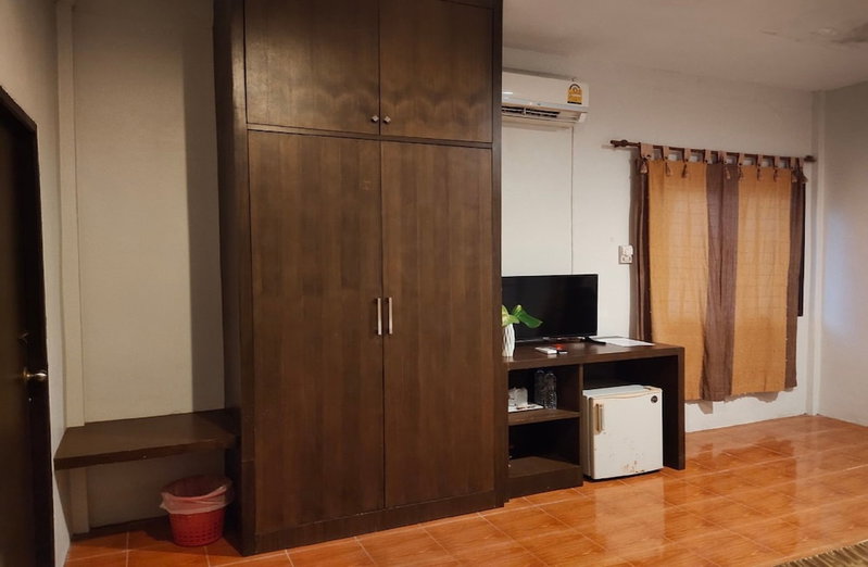 Lanta Nice Beach Resort, Ko Lanta, Thailand