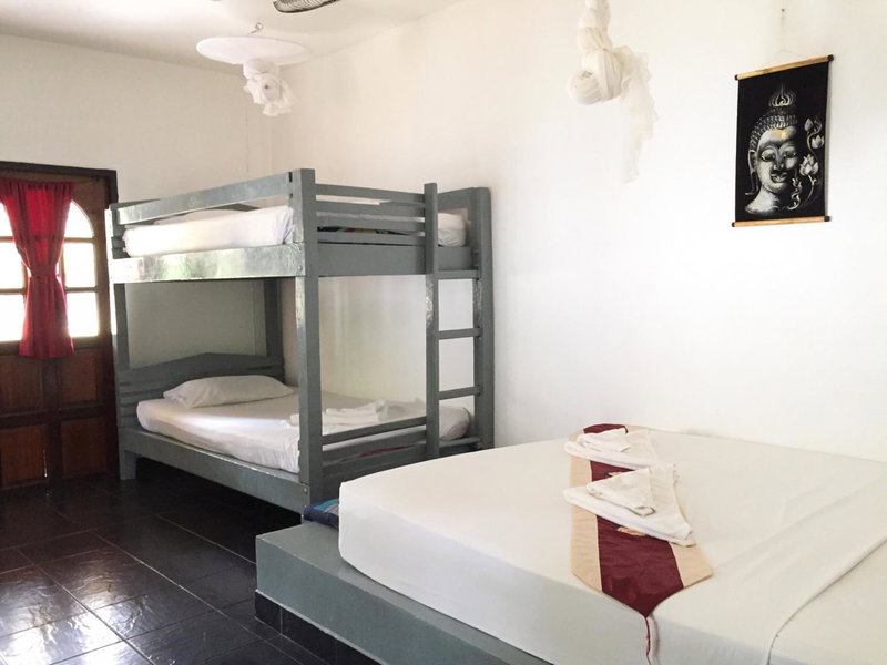 Papillon Bungalows, Ko Lanta, Thailand