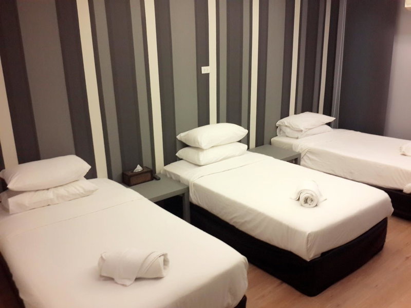 Paragon Inn, Lat Krabang, Tailandia