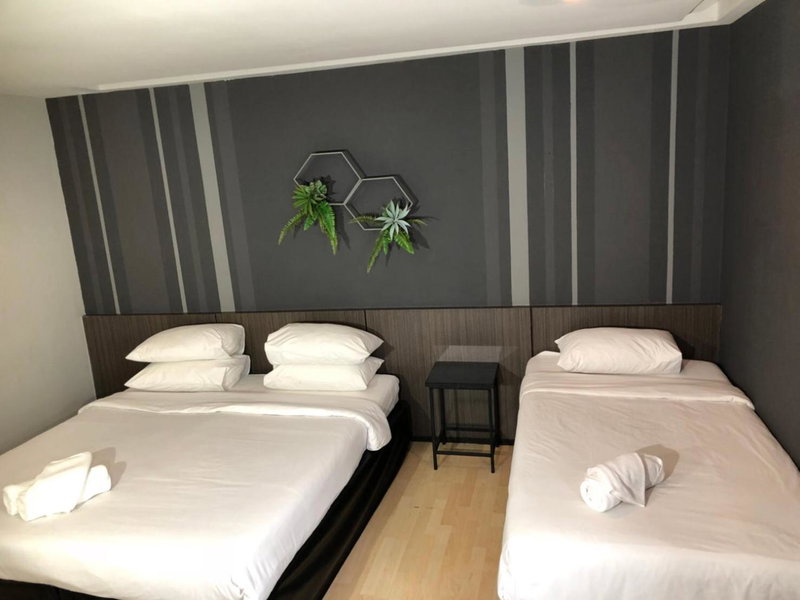 Paragon Inn, Lat Krabang, Tailandia