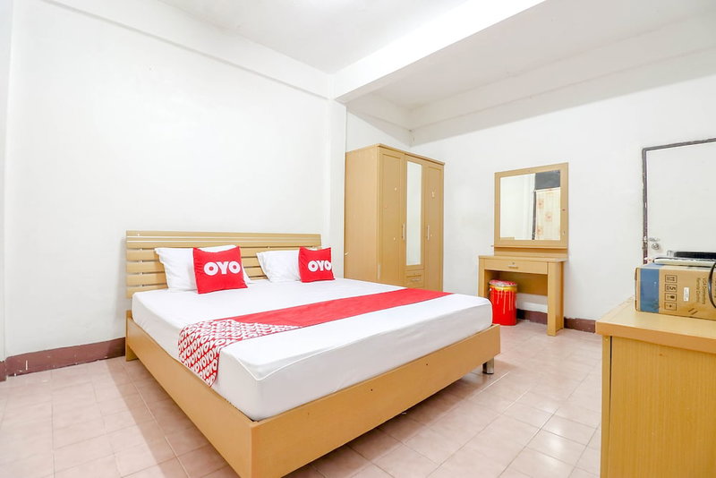 OYO 525 MRT Phetkasem 48 Place, Bangkok, Thailand