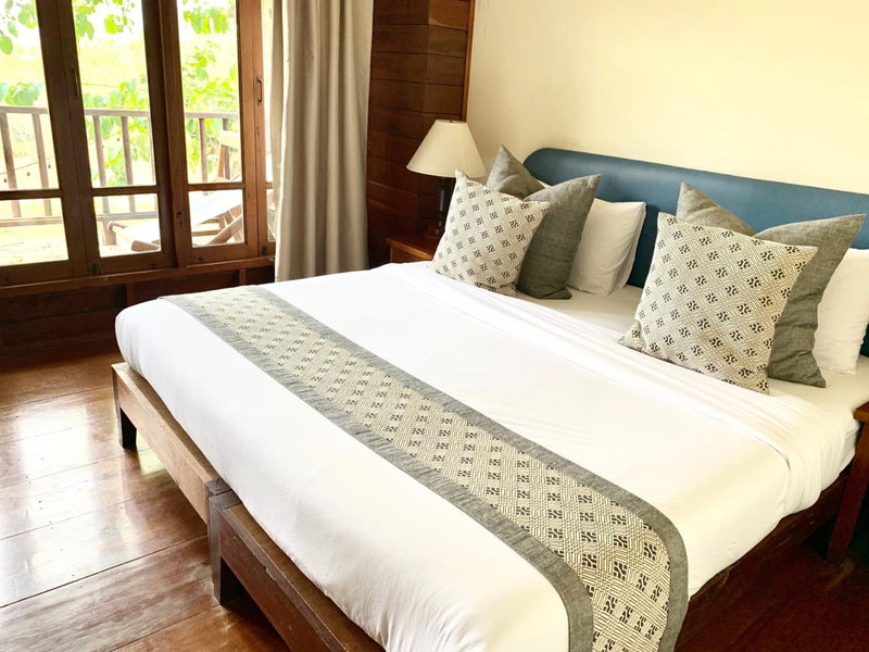 Riverhouse-The Teak House, Mae Sariang, Thailand