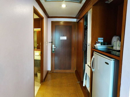 Viang Tak Riverside Hotel, Tak, Thailand